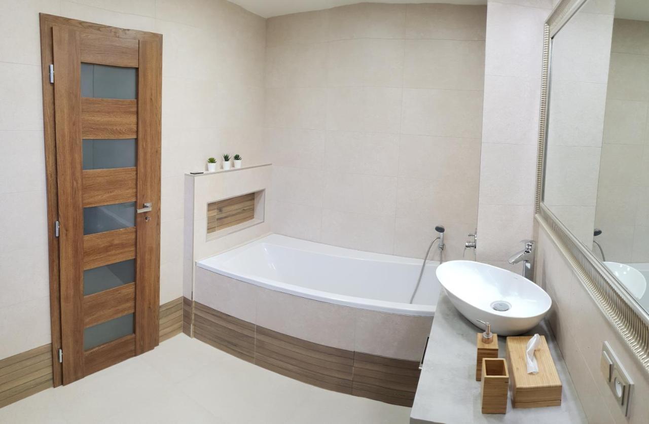 נימבורק Apartman U Labe מראה חיצוני תמונה