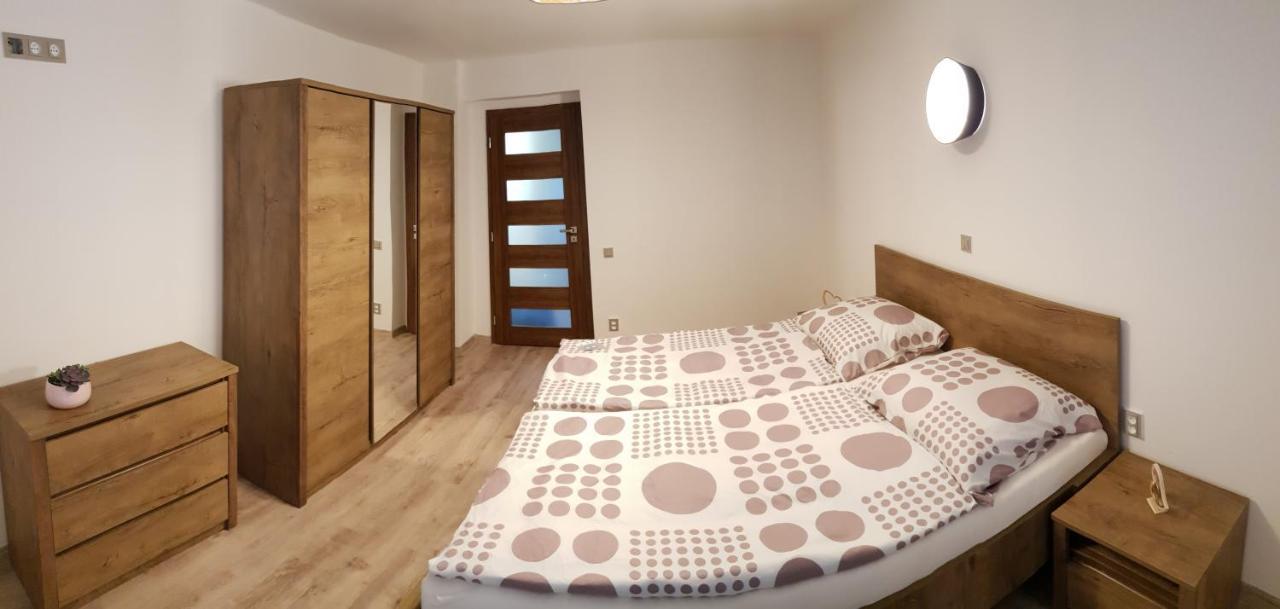 נימבורק Apartman U Labe מראה חיצוני תמונה